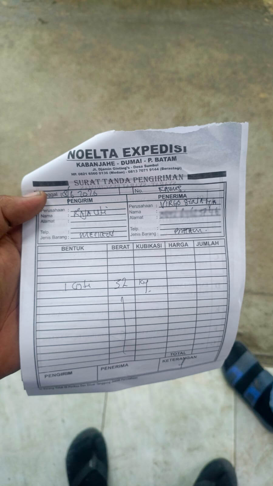 Bukti resi JNE JNT Kargo